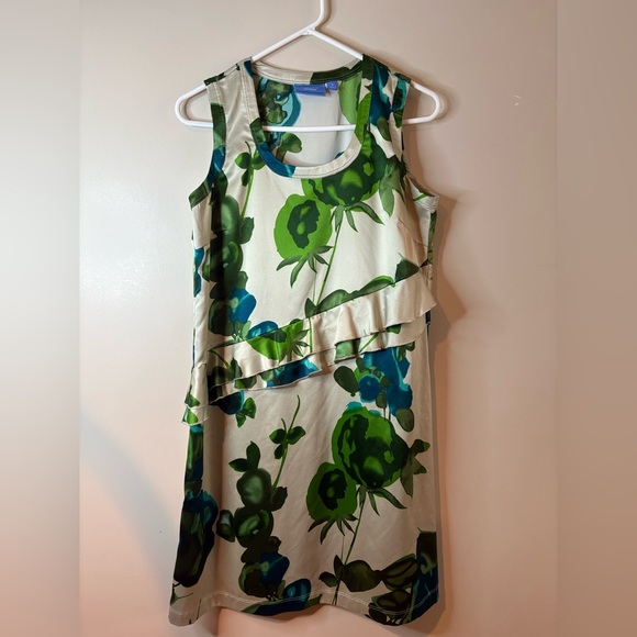 Simply Vera Vera Wang Dresses & Skirts - Simply Vera by Vera Wang Cream Floral Satin Mini Dress EUC